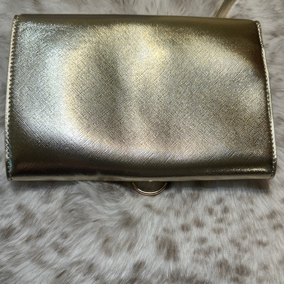 ✨ Gold Hanging Travel Jewelry Organizer ✨ - Picture 3 of 4